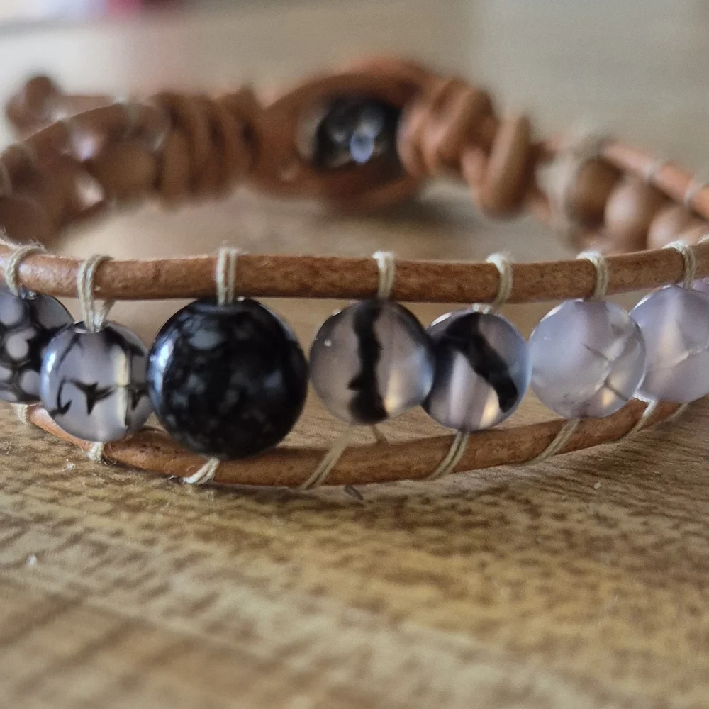 Handmade Leather Braclet With Black Dragon Vein Agate! - Picture 2 of 7